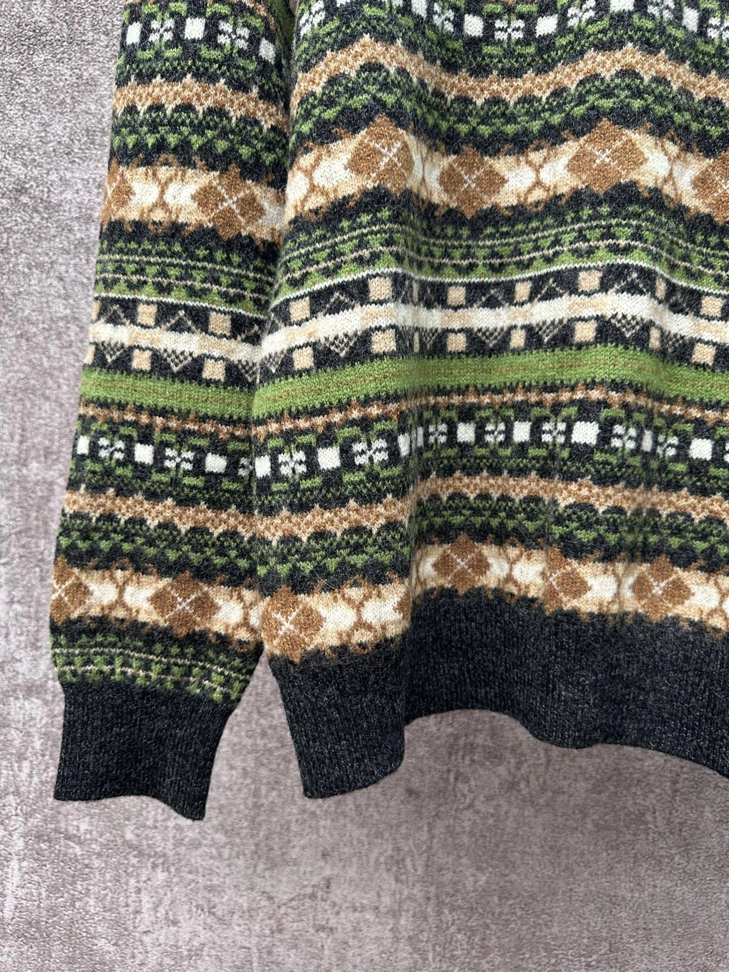 &wg.luxury-- 8o5w5 wool item: E-F431J1705